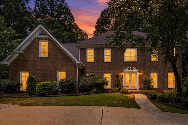 Foto del edificio - 210 Willow Lk Cv