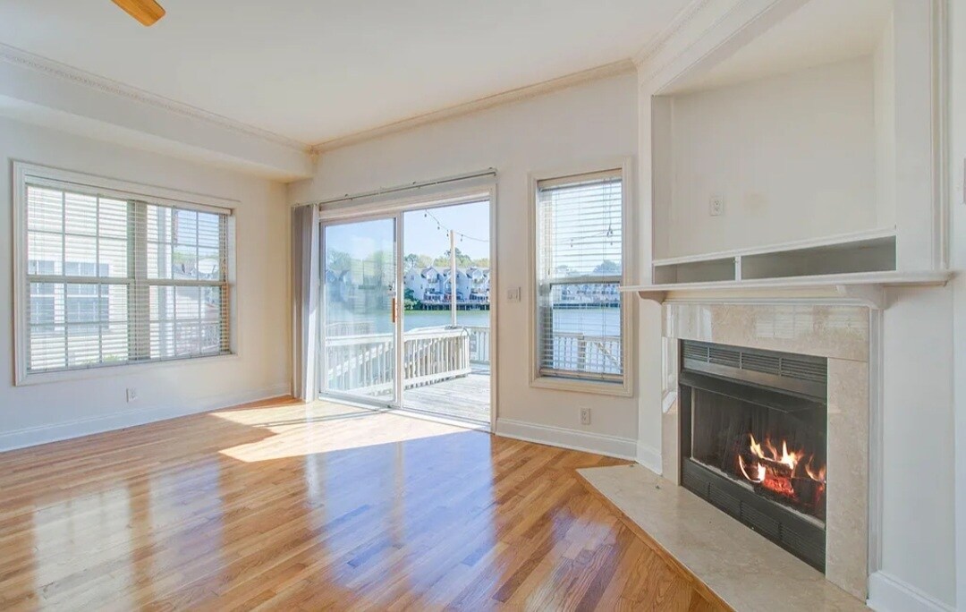 Primary Photo - 4747 Arco Ln