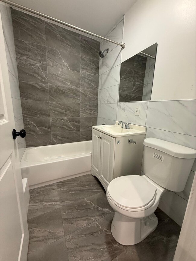 Photo - 52 Yonkers Ave (Yonkers, NY) Apartment
