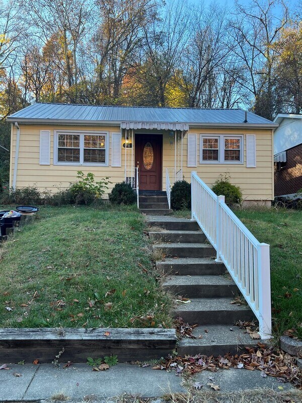 1777 Arlington Blvd, Huntington, WV 25705 House Rental in Huntington