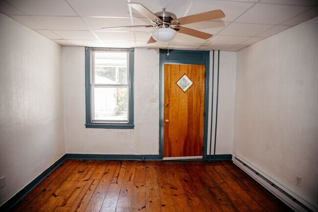Building Photo - 346 Pine St