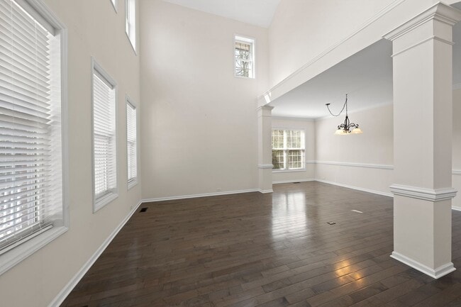 Building Photo - 101 Palmwood Ct