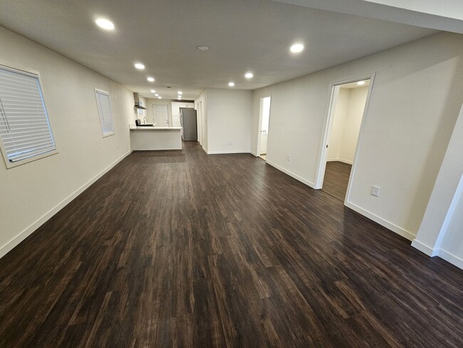 Foto del edificio - 1019 Hoover Ave