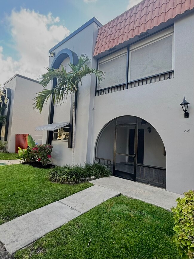 Building Photo - 3851 NW 84th Ave