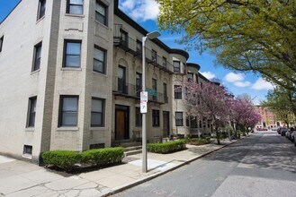 Building Photo - 15 Keswick St