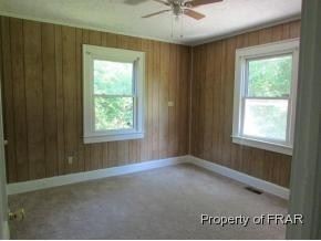 Building Photo - 2 br, 1 bath House - 221 Oakland Drive