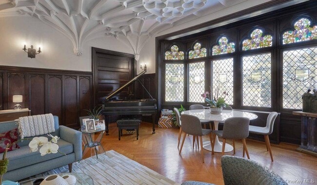 Building Photo - 61 Crows Nest Rd