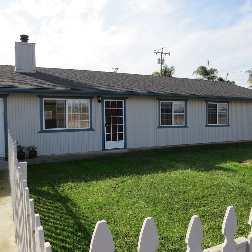 Primary Photo - 3 br, 2 bath House - 2431 Callender Road
