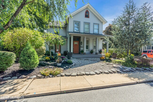 Building Photo - 146 Rumson Rd