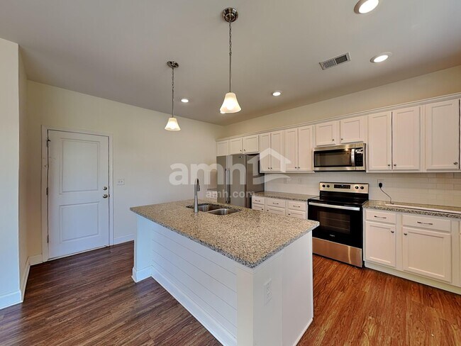 Building Photo - 2487 Napa Valley Dr
