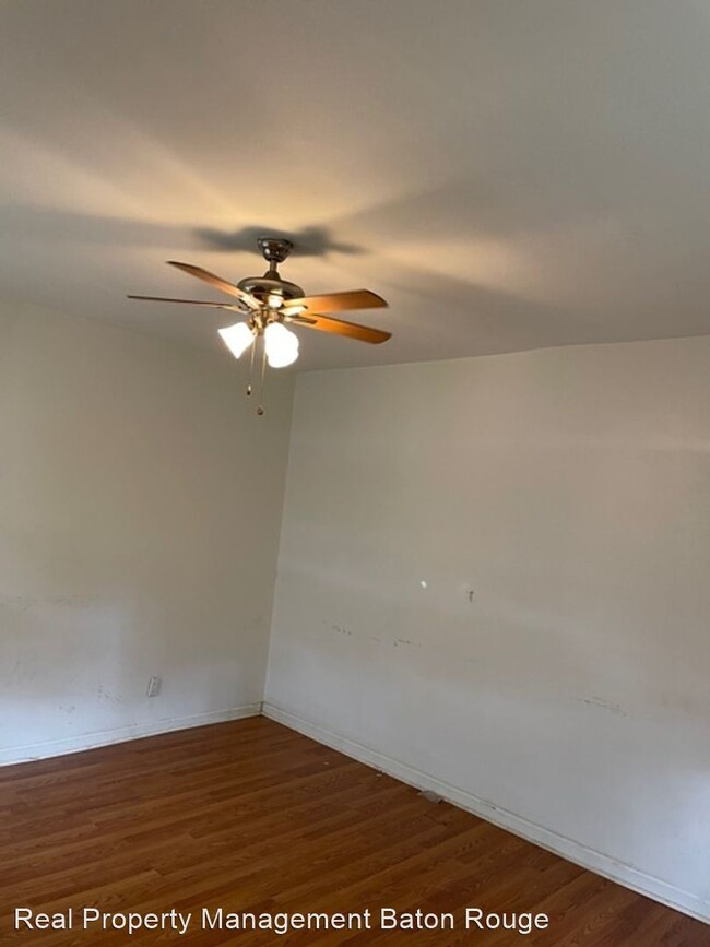 Building Photo - 2 br, 1 bath House - 823 Julia St.