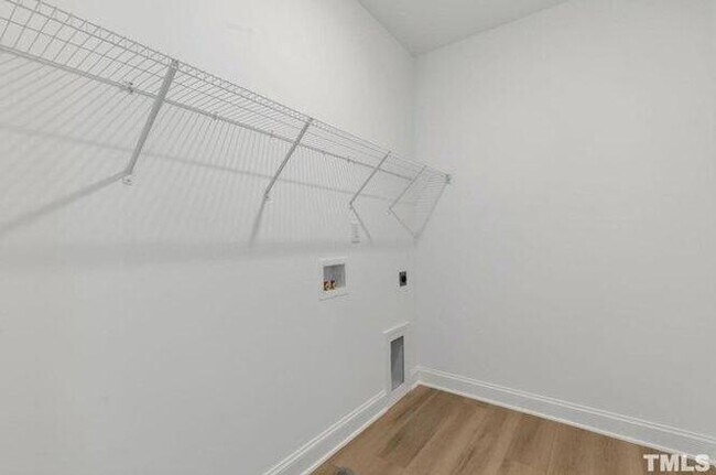 Building Photo - 2045 Maggie Vly Dr