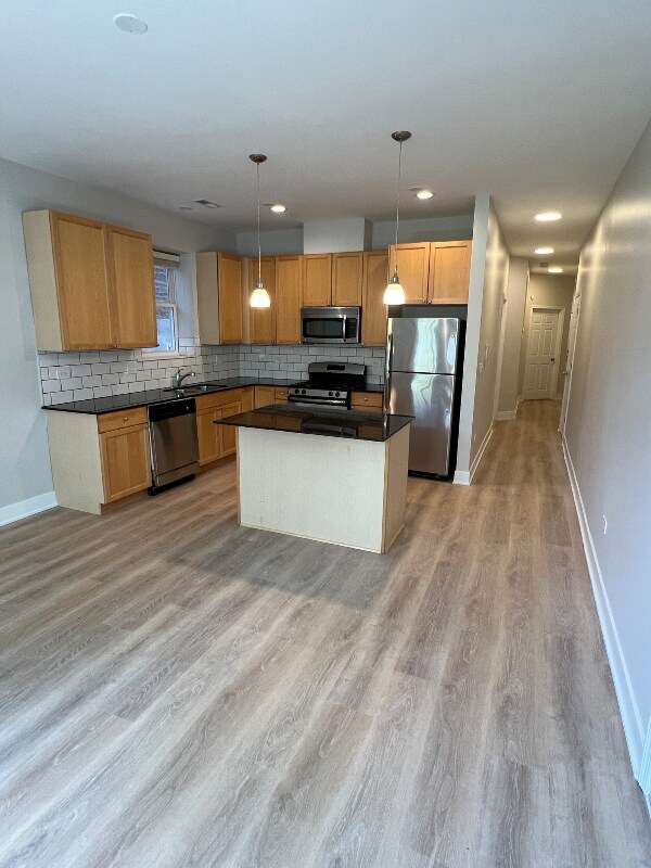 Foto del edificio - 6617 S Ingleside Ave