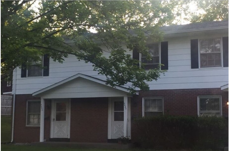Primary Photo - 2432 Cypress Dr
