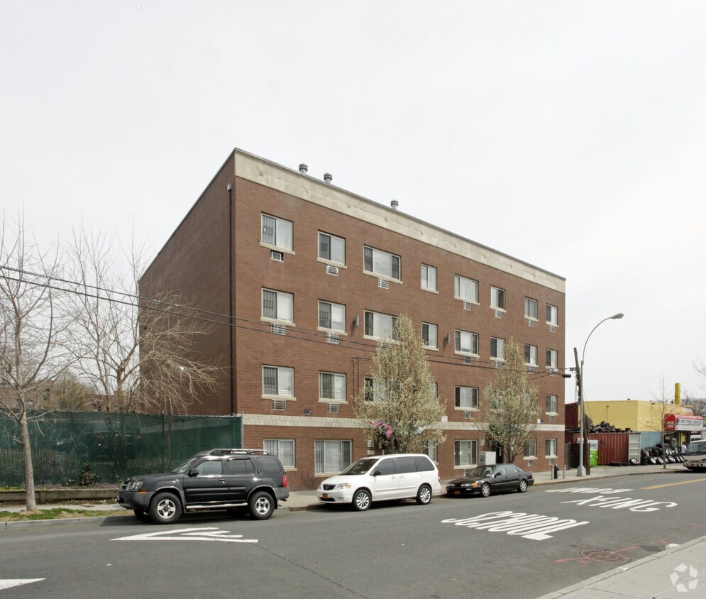 Building Photo - Mark Four