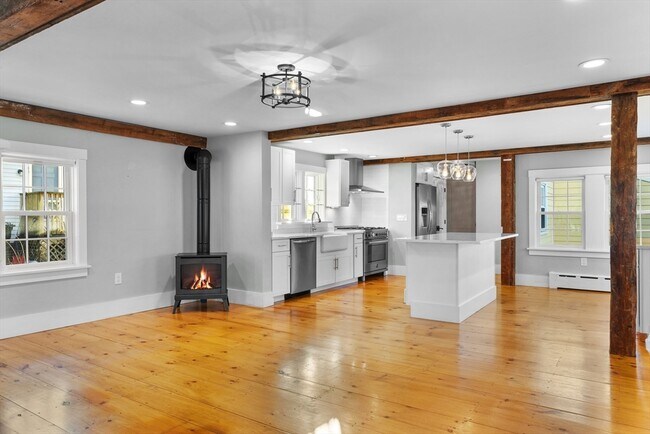 Building Photo - 36 High St