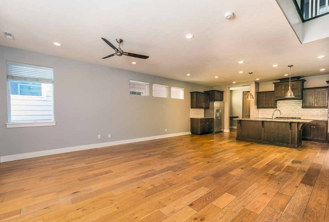 Building Photo - 3747 S Harris Ranch Ave