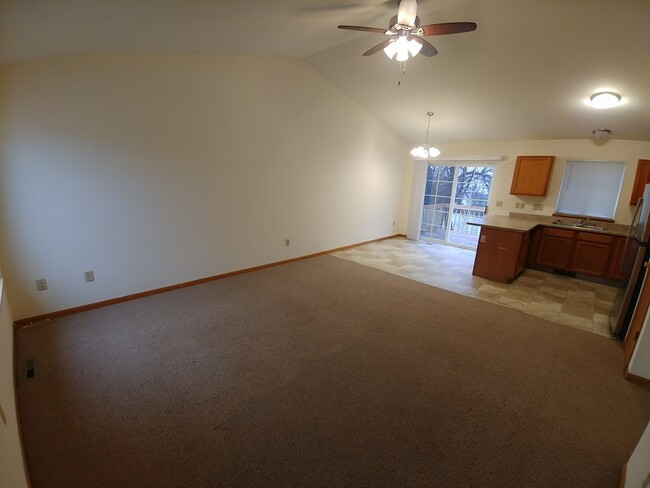 Building Photo - 4512 Tanglewood Dr