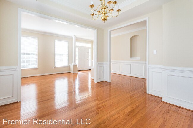 Foto del edificio - 5 br, 2.5 bath House - 11200 Chappell Ridg...