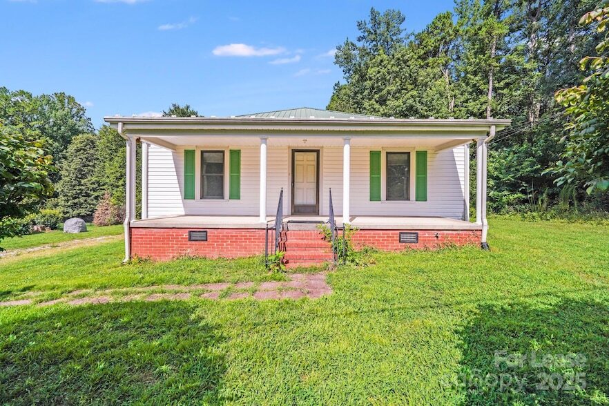 Foto principal - 5135 Tucker Ave