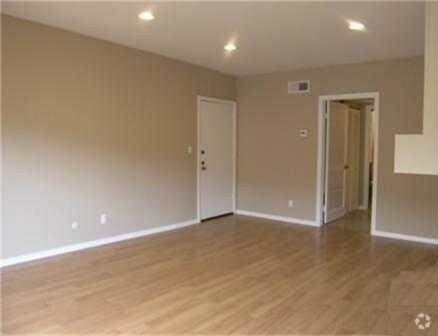 Building Photo - 12940 Riverside Dr