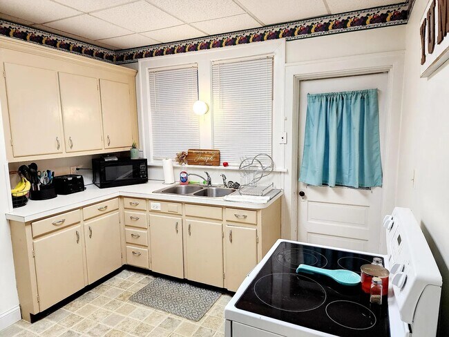 Cocina - 331 N North St