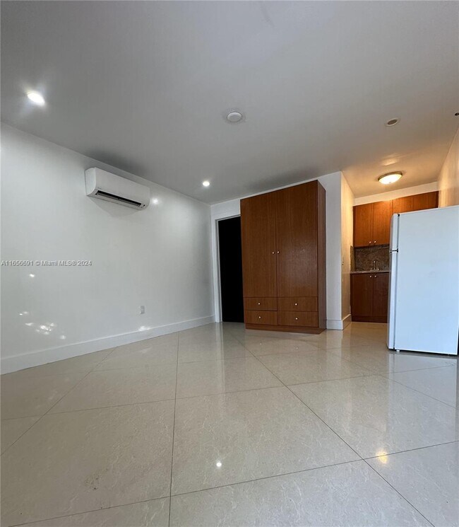Foto del edificio - 7850 SW 132nd Ave