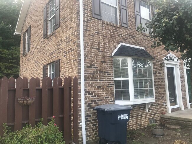 Bay Window in Front - 2365 Breckenridge Ct