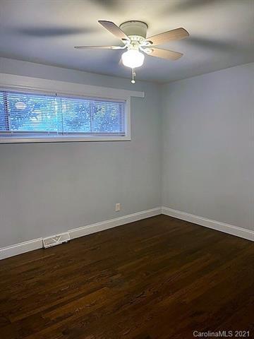 Building Photo - 535 Camrose Dr