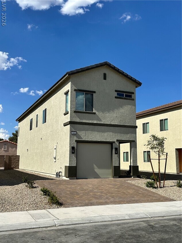 Foto del edificio - 2124 Abraham Ave
