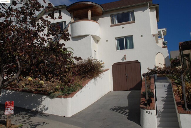 Foto del edificio - 838 Vermont St