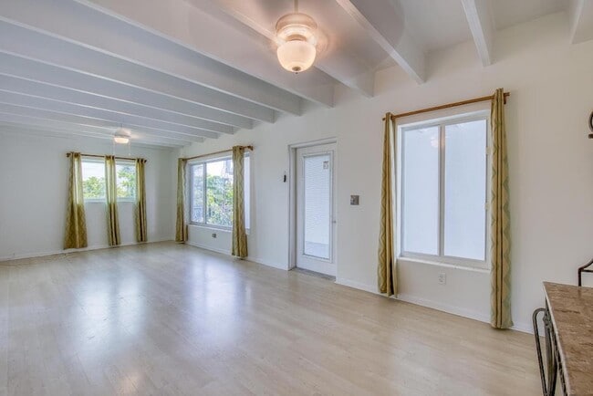 Photo - 1520 Lake Ave Apartment