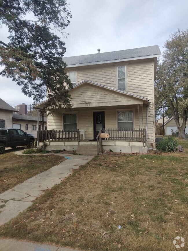 Apartments For Rent in Milford, NE with Hardwood Floors 1 Rentals