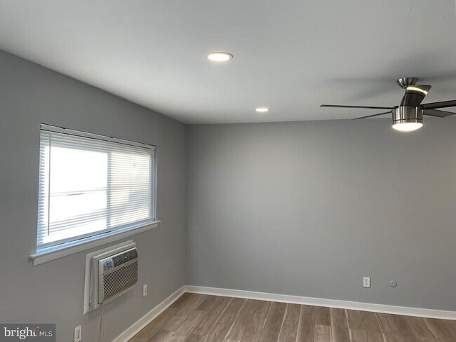 Foto del edificio - 5414 Rising Sun Ave
