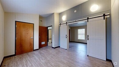 Building Photo - 5585 Straub Rd