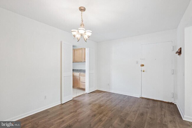 Foto del edificio - 11606 Vantage Hill Rd