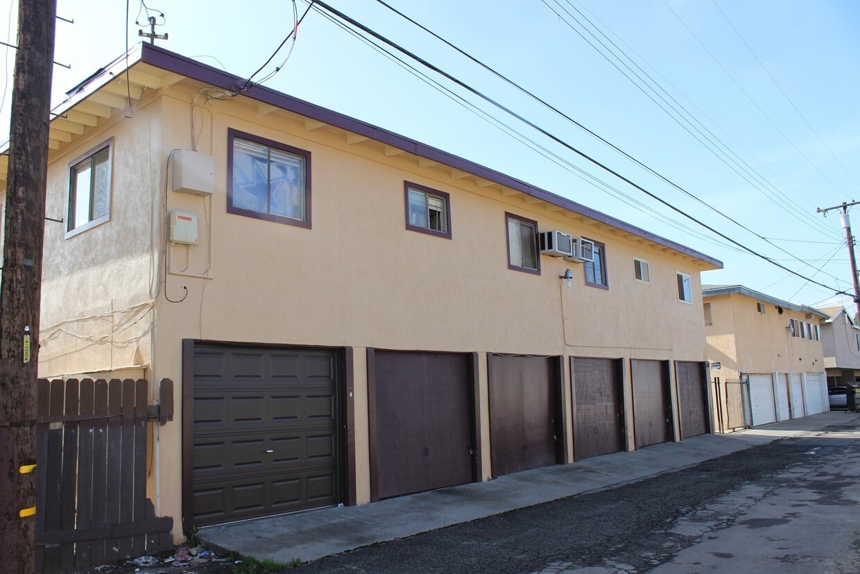 Foto del edificio - 5152 San Bernardino St