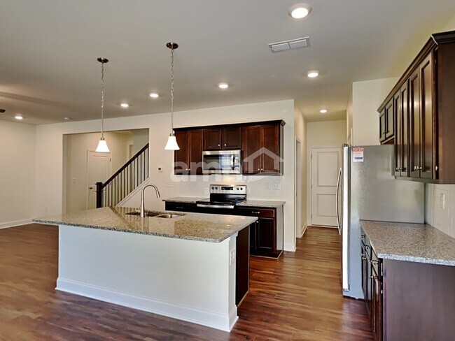 Foto del edificio - 800 Headland Wy