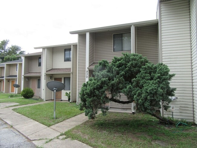 Foto del edificio - 830 West St