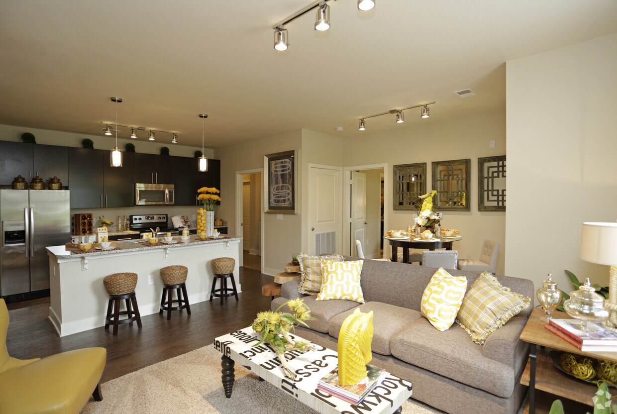 Prairie Creek Apartments & Townhomes 9395 Scarborough St Lenexa, KS