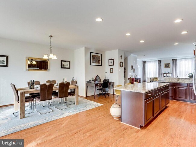 Building Photo - 1796 Rockledge Terrace