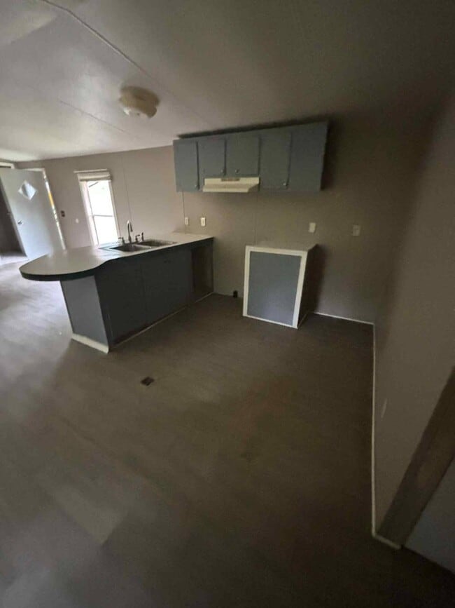 Building Photo - 132 Gantt Rd