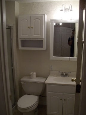 Building Photo - 451 SW Cedar St