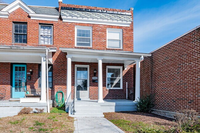 3004 W Leigh St Richmond Va 23230 House For Rent In Richmond Va Apartments Com