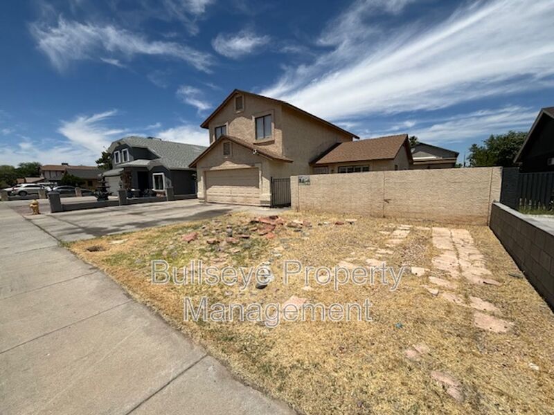 Primary Photo - 8802 W. Wilshire Dr.