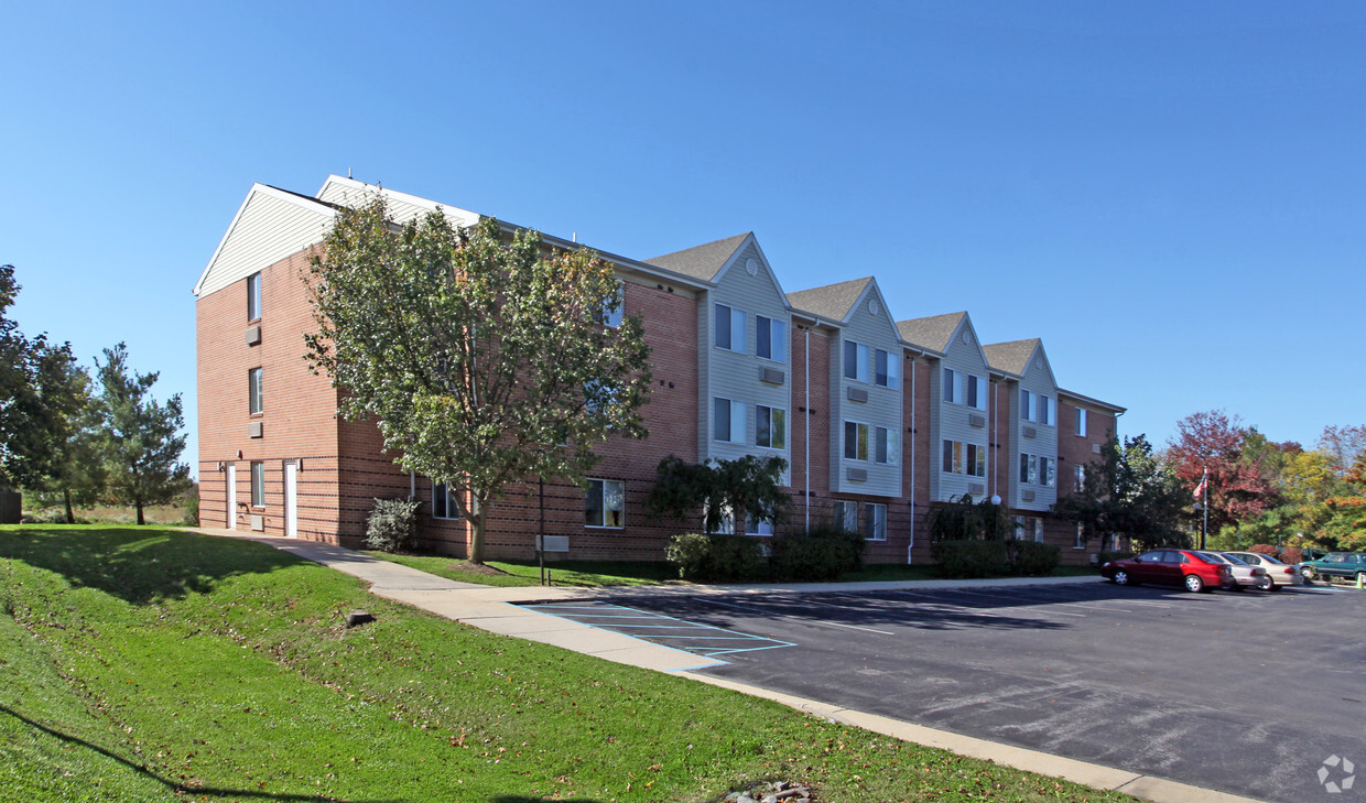 Foto principal - Wesley Village Senior Apartments