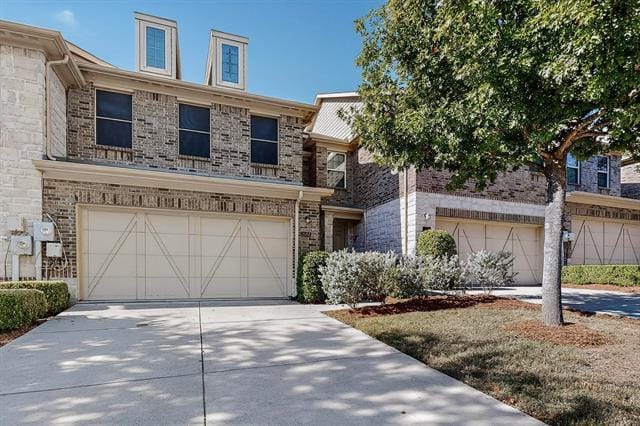 Building Photo - 2584 Jackson Dr