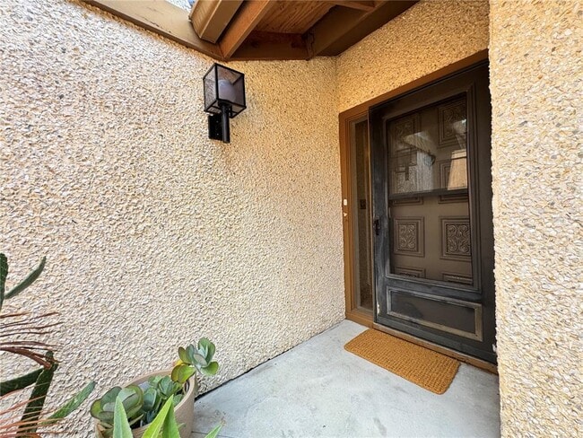 Building Photo - 7613 4th Ave W
