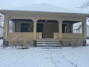 Building Photo - 32 S Virginia Ave