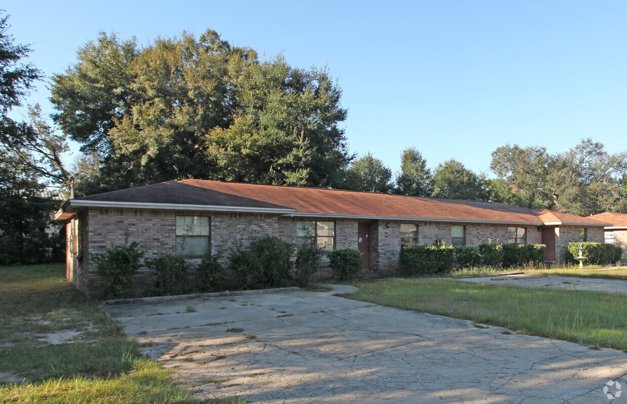 Building Photo - 6407 Kennington Cir